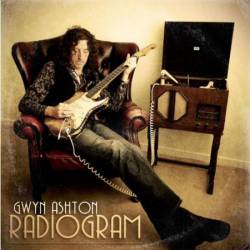 Gwyn Ashton : Radiogram